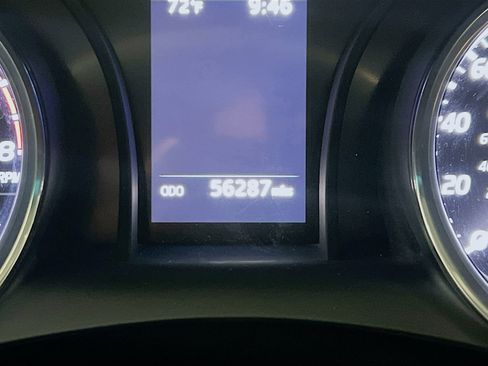 Used 2020 Toyota Camry SE w/ Carpet Mat Package FWD image 8