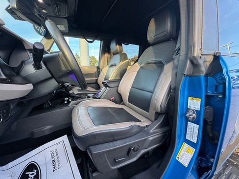 Used 2022 Ford Bronco Wildtrak image 15