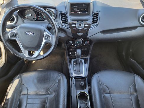 Used 2014 Ford Fiesta Titanium image 24
