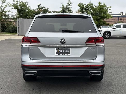 Used 2023 Volkswagen Atlas SE AWD/4WD image 4