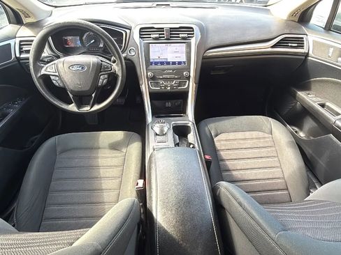 Used 2020 Ford Fusion SE FWD image 29