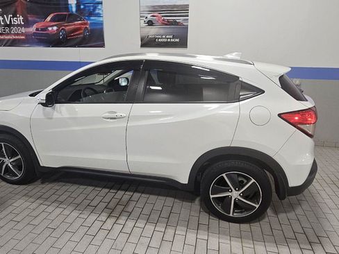 Used 2022 Honda HR-V EX image 12