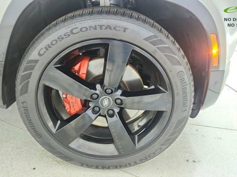 Used 2025 Land Rover Defender 110 X image 61