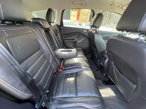 Used 2017 Ford Escape Titanium image 28