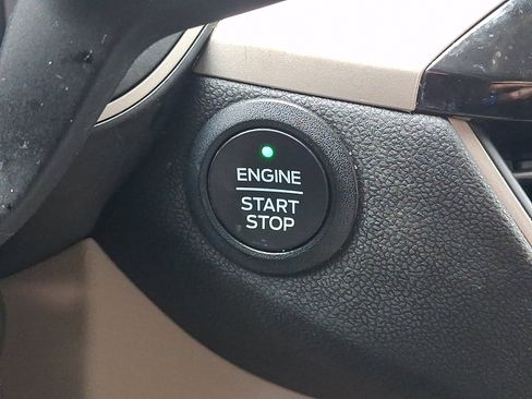 Used 2022 Ford Escape SEL w/ Technology Package AWD/4WD image 23