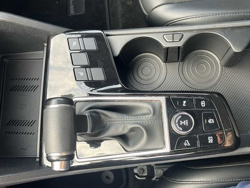 Used 2023 Kia Sportage X-Line w/ X-Line Premium Package image 7