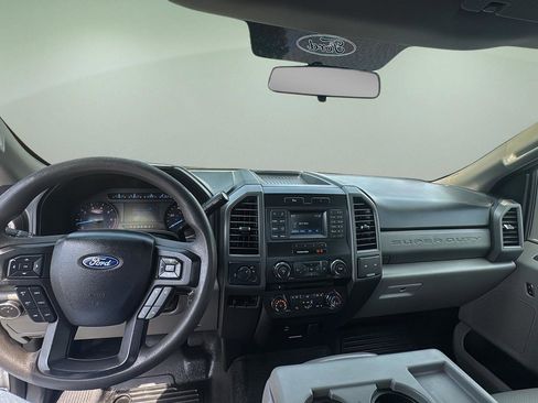 Used 2018 Ford F250 XL w/ Power Equipment Group RWD image 10