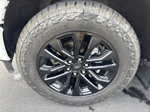 Used 2025 Ford F150 Lariat w/ Equipment Group 502A High AWD/4WD image 10