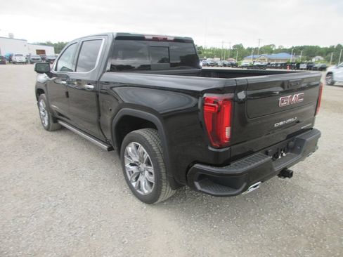 New 2026 GMC Sierra 1500 Denali w/ Denali Reserve Package AWD/4WD image 10