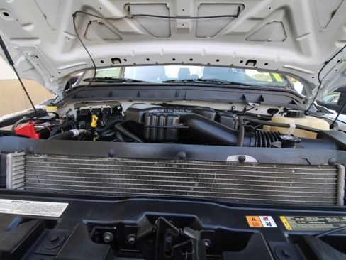 Used 2016 Ford F250 XL w/ Power Equipment Group image 45