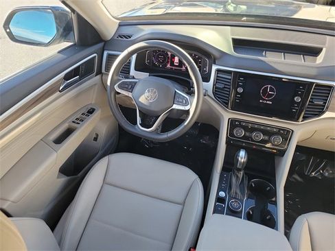 Used 2022 Volkswagen Atlas SEL image 16