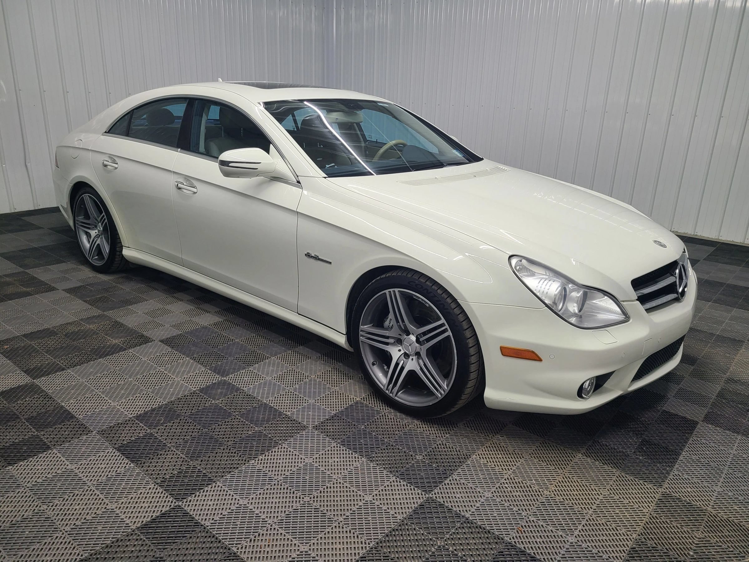 Used 2009 Mercedes-Benz CLS 63 AMG image 13