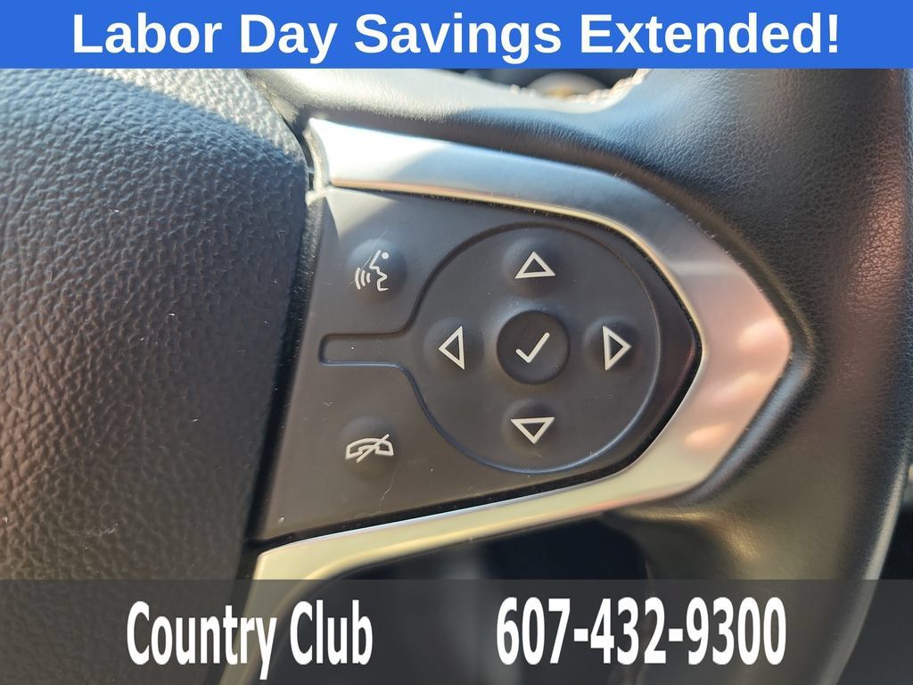Used 2023 Chevrolet Traverse LT AWD/4WD image 20