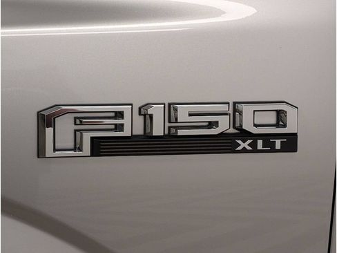 Used 2019 Ford F150 XLT w/ Trailer Tow Package AWD/4WD image 5