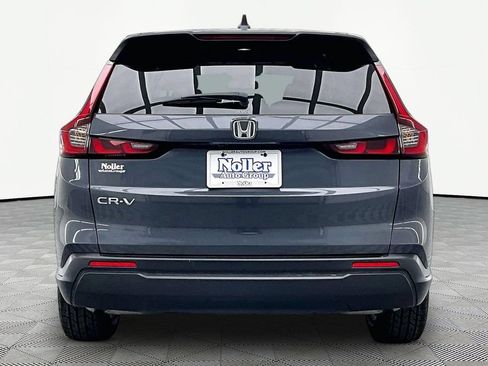 Used 2025 Honda CR-V EX image 4