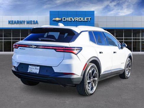 New 2026 Chevrolet Equinox EV LT image 6