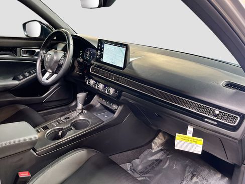 Used 2025 Honda Civic Sport Touring image 29