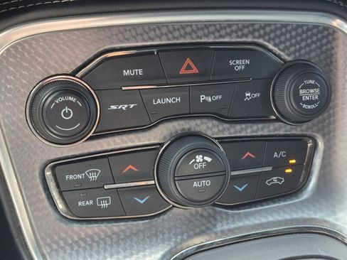 Used 2019 Dodge Challenger SRT Hellcat w/ Alcantara Appearance Package RWD image 18