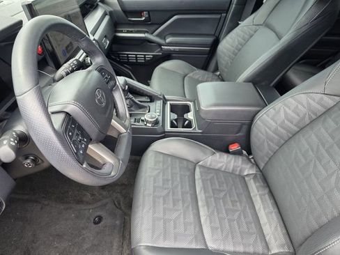 Used 2025 Toyota 4Runner TRD Off-Road Premium w/ Tow Technology Package AWD/4WD image 11