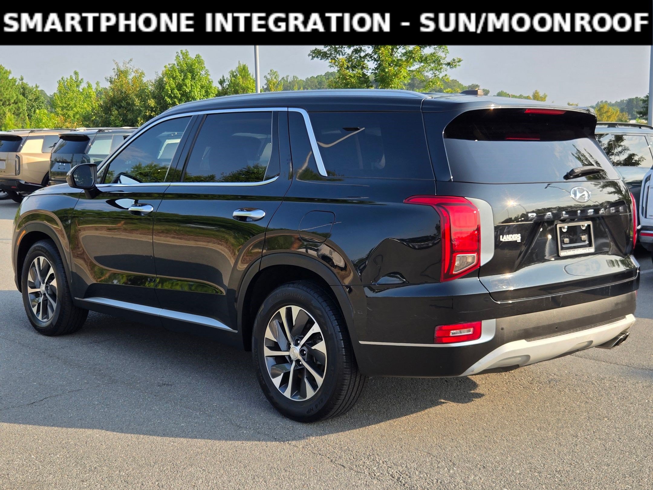 Used 2021 Hyundai Palisade SEL FWD image 5