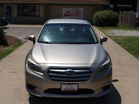 Used 2017 Subaru Legacy 2.5i Premium AWD/4WD image 4