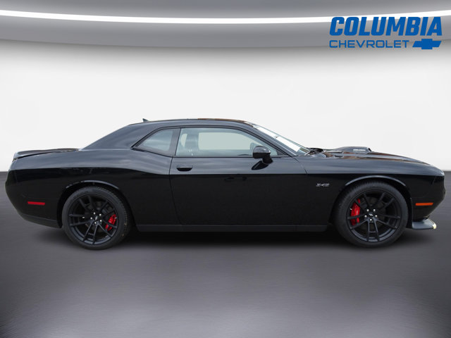Used 2023 Dodge Challenger R/T w/ Plus Package RWD image 2