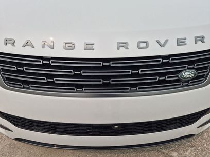 Used 2025 Land Rover Range Rover Sport SE