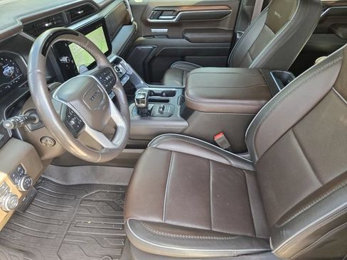 Used 2024 GMC Sierra 1500 Denali AWD/4WD image 11