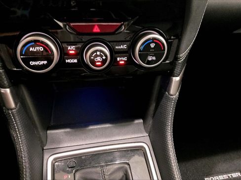 Used 2019 Subaru Forester Limited AWD/4WD image 26