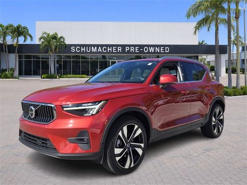 Certified 2023 Volvo XC40 B5 Plus w/ Protection Package Premier image 3