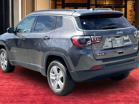 Used 2022 Jeep Compass Latitude AWD/4WD image 7