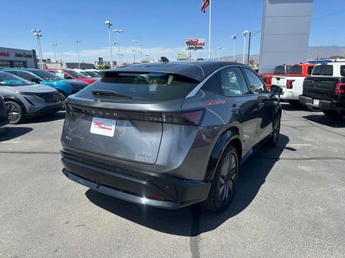 Used 2023 Nissan Ariya FWD image 11