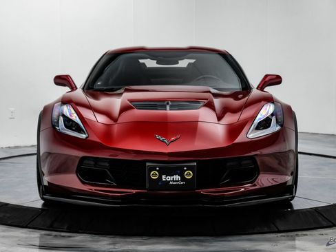Used 2018 Chevrolet Corvette Z06 RWD image 32