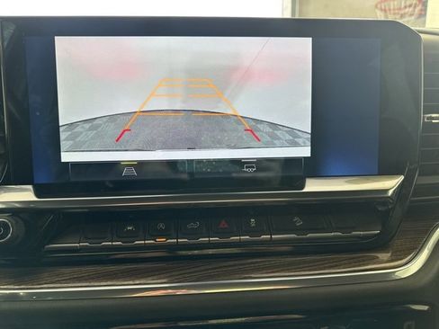 Used 2023 Chevrolet Silverado 1500 LT w/ Z71 Off-Road Package image 27