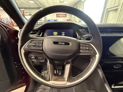 New 2026 Jeep Grand Cherokee L 4WD image 27