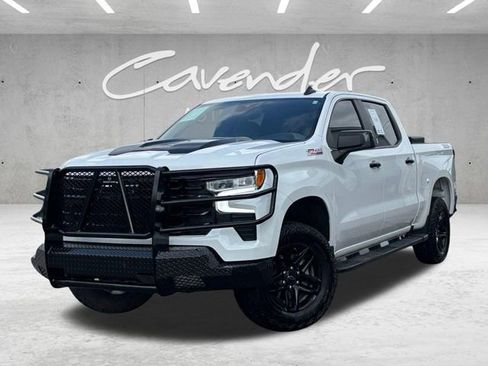 Used 2024 Chevrolet Silverado 1500 LT Trail Boss w/ Convenience Package II AWD/4WD image 1