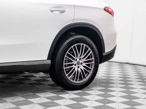New 2026 Mercedes-Benz GLC 300 4MATIC image 35