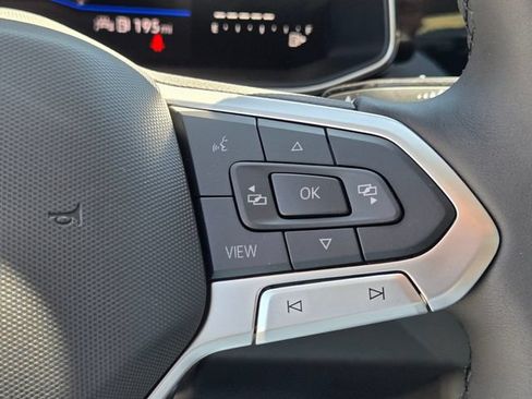 New 2026 Volkswagen Jetta SE FWD image 25
