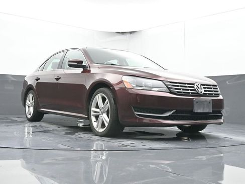 Used 2014 Volkswagen Passat TDI SE FWD image 36