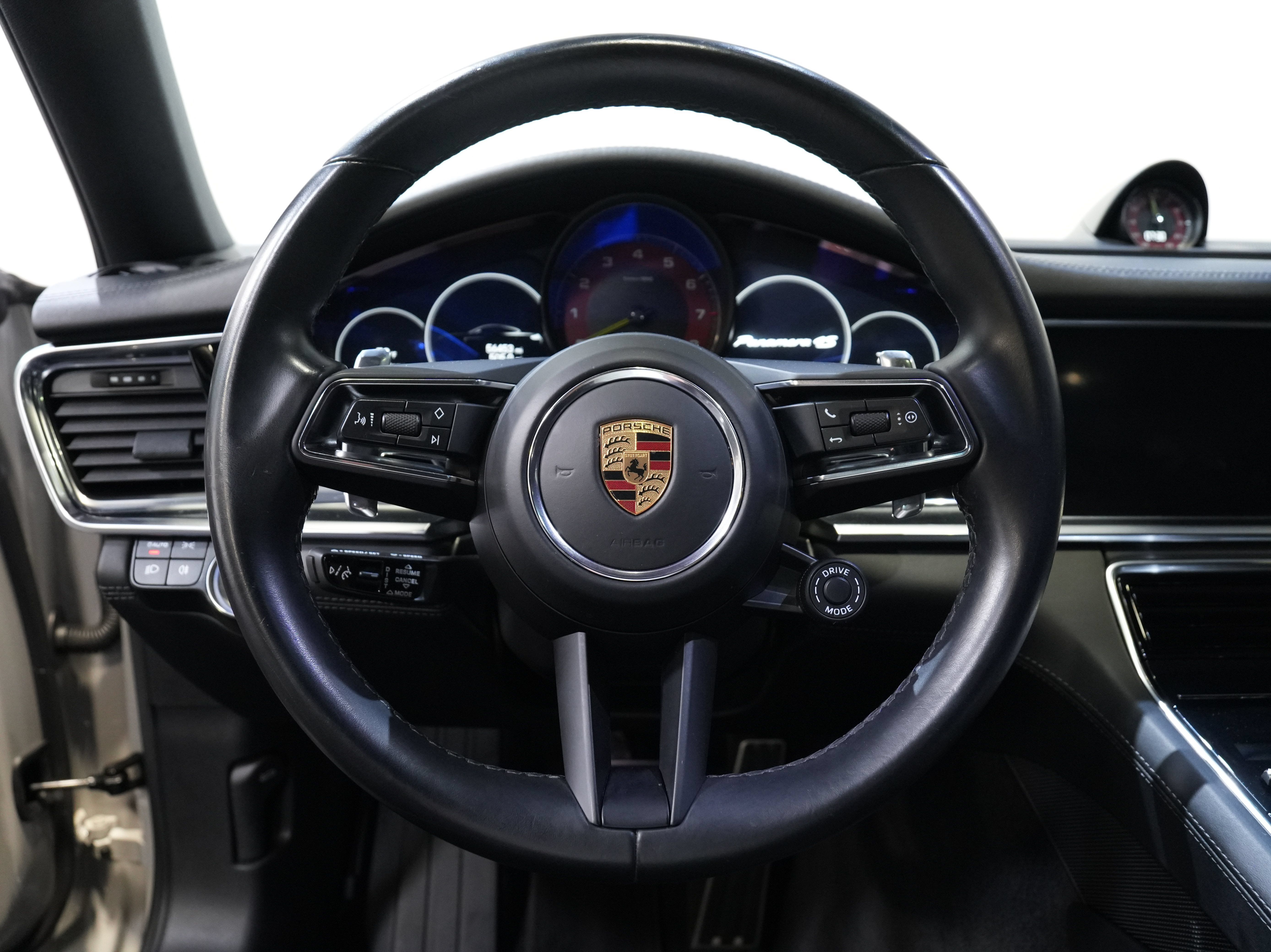 Used 2022 Porsche Panamera 4S w/ Premium Package AWD/4WD image 41