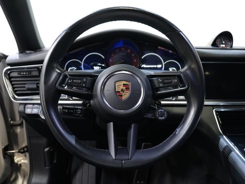 Used 2022 Porsche Panamera 4S w/ Premium Package AWD/4WD image 41