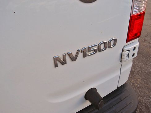 Used 2018 Nissan NV 1500 S w/ Rear Door Glass Package image 12