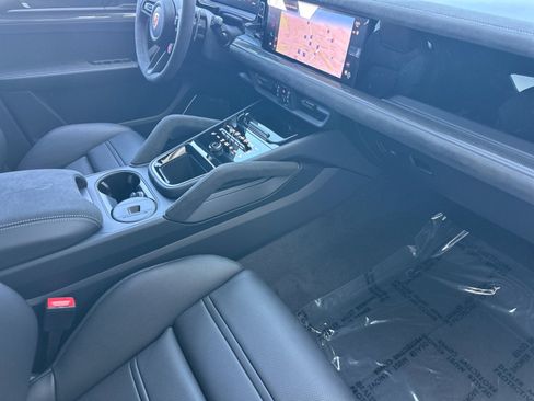 New 2026 Porsche Cayenne Turbo GT AWD/4WD image 16