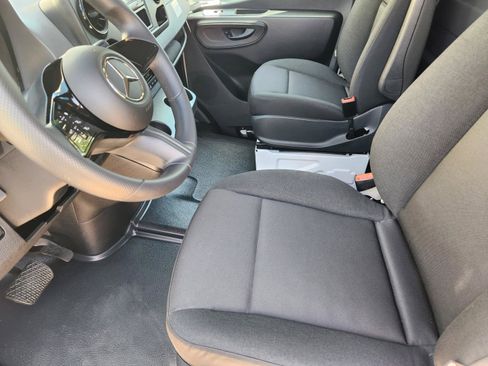 Certified 2025 Mercedes-Benz Sprinter 2500 image 6