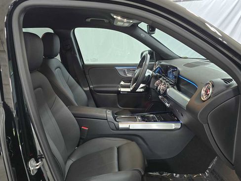 Certified 2025 Mercedes-Benz GLB 250 4MATIC image 10