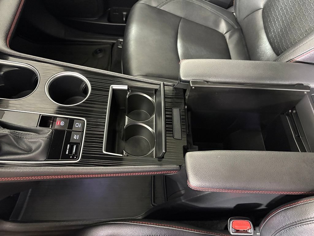 Used 2025 Toyota Sienna XSE AWD/4WD image 34