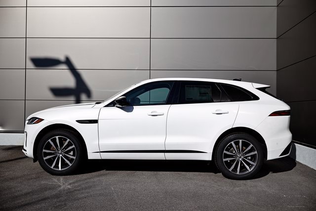 New 2026 Jaguar F-PACE R-Dynamic S AWD/4WD image 4