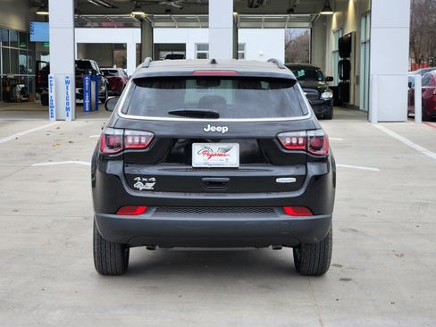 New 2026 Jeep Compass Latitude image 8