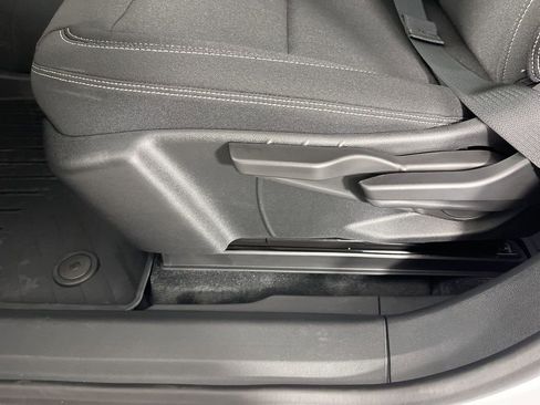 New 2026 Chevrolet Blazer EV LT image 24