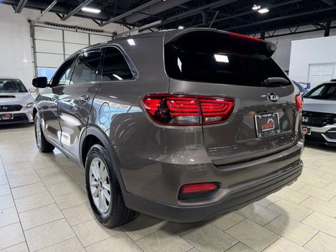 Used 2019 Kia Sorento AWD image 6